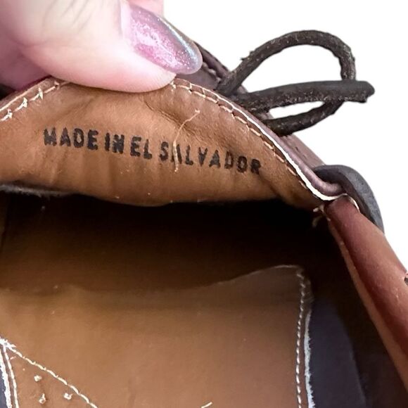 LL Bean - Leather house slip ons ~ size 7 ~ NOTE: ONE SMOOTH, ONE PEBBLED - Picture 10 of 12